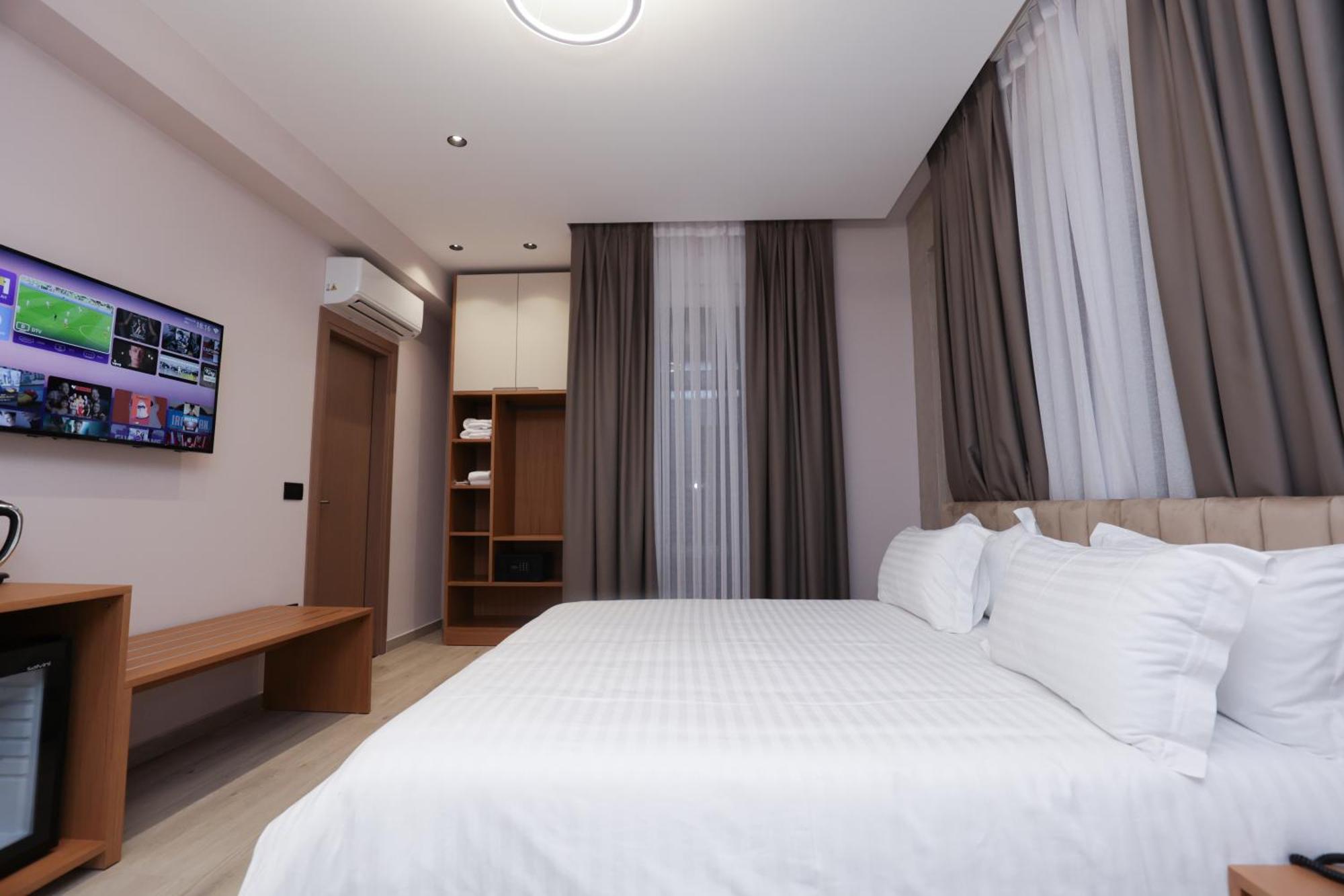 Residence Inn Hotel Тирана Экстерьер фото