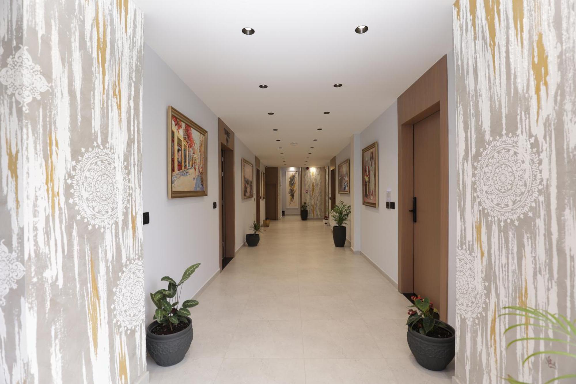 Residence Inn Hotel Тирана Экстерьер фото