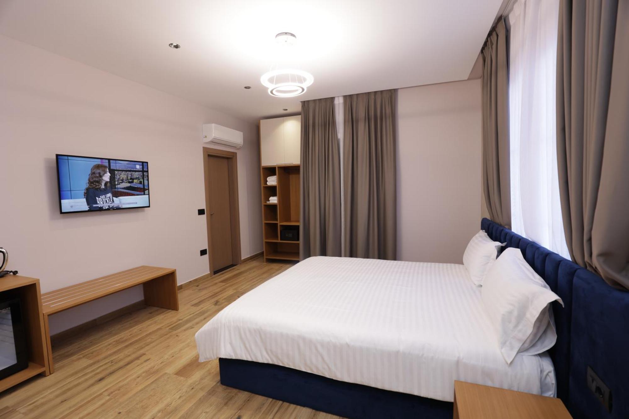 Residence Inn Hotel Тирана Экстерьер фото